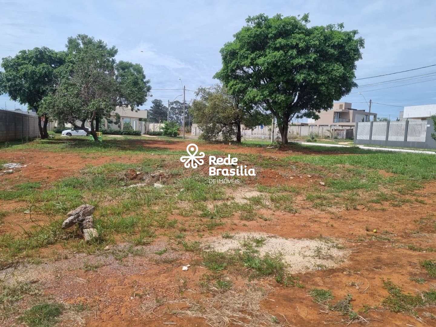 Imagem da propriedade UB1438 1